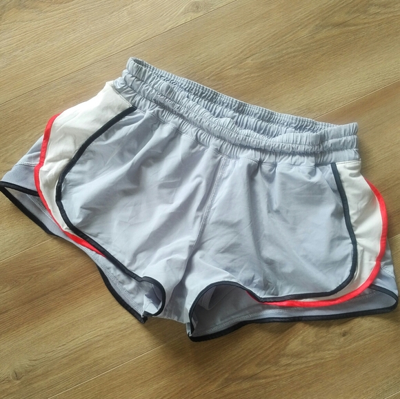Lululemon Super Squad Shorts - Picture 1 of 5